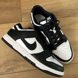 NIKE dunk low ‘Black and White’